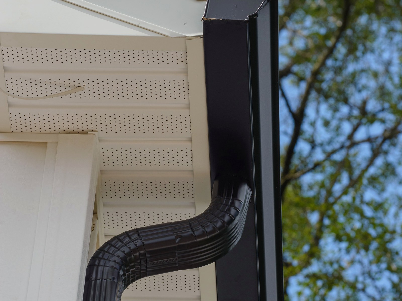 Tx Gutters service — gutter work in Southwick, MA