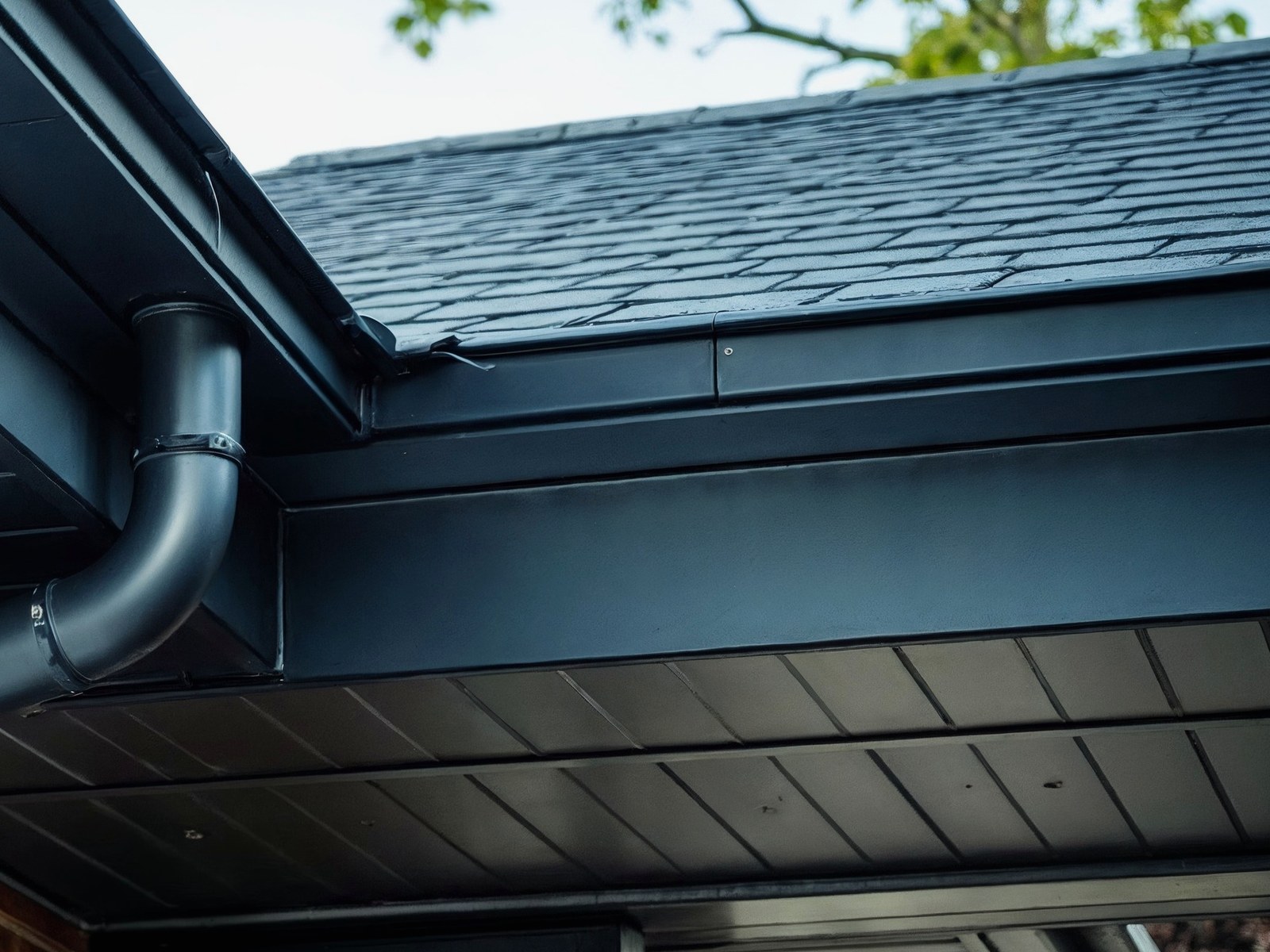 Minnesota Leafless Gutters — gutter work in Royalton, NY