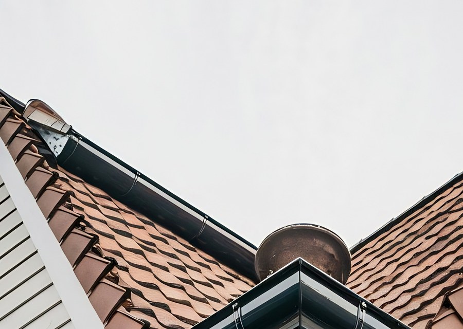 Gutter system detail — Milton, NH