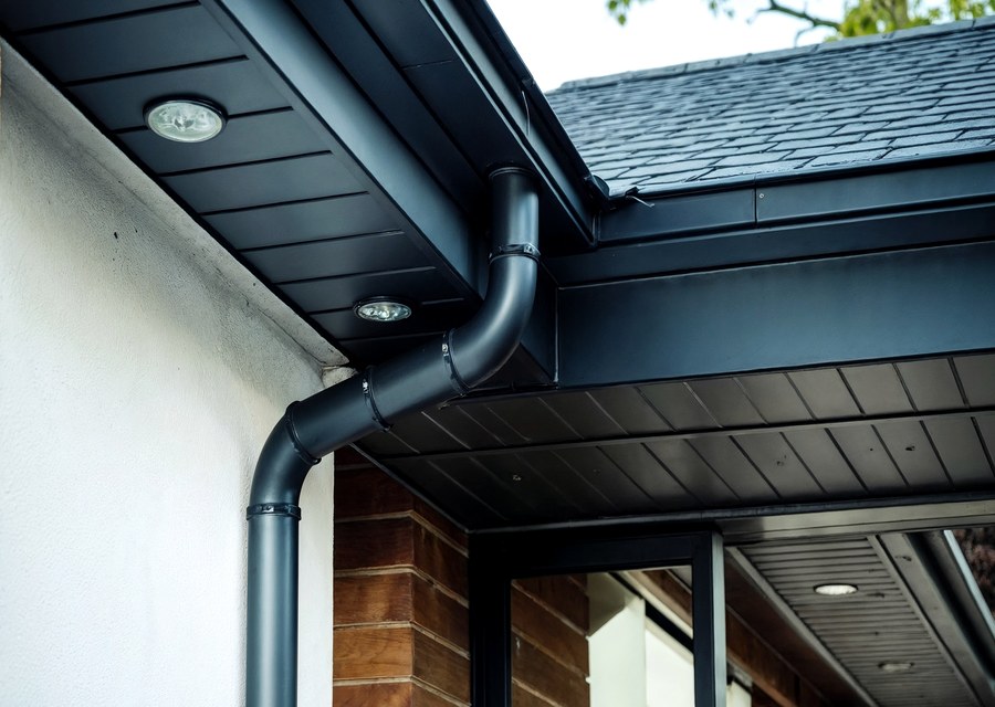 Gutter system detail — Lincoln, NH