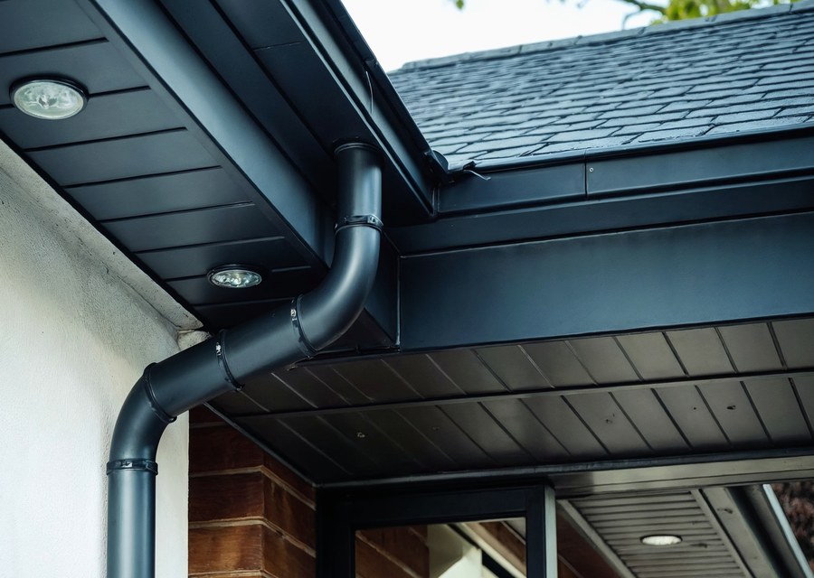 Seamless gutter and downspout work — Farragut, TN