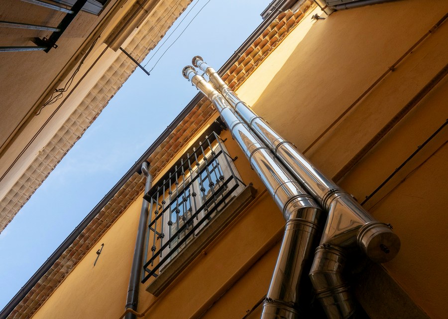 Seamless gutter and downspout work — Rochester, NH